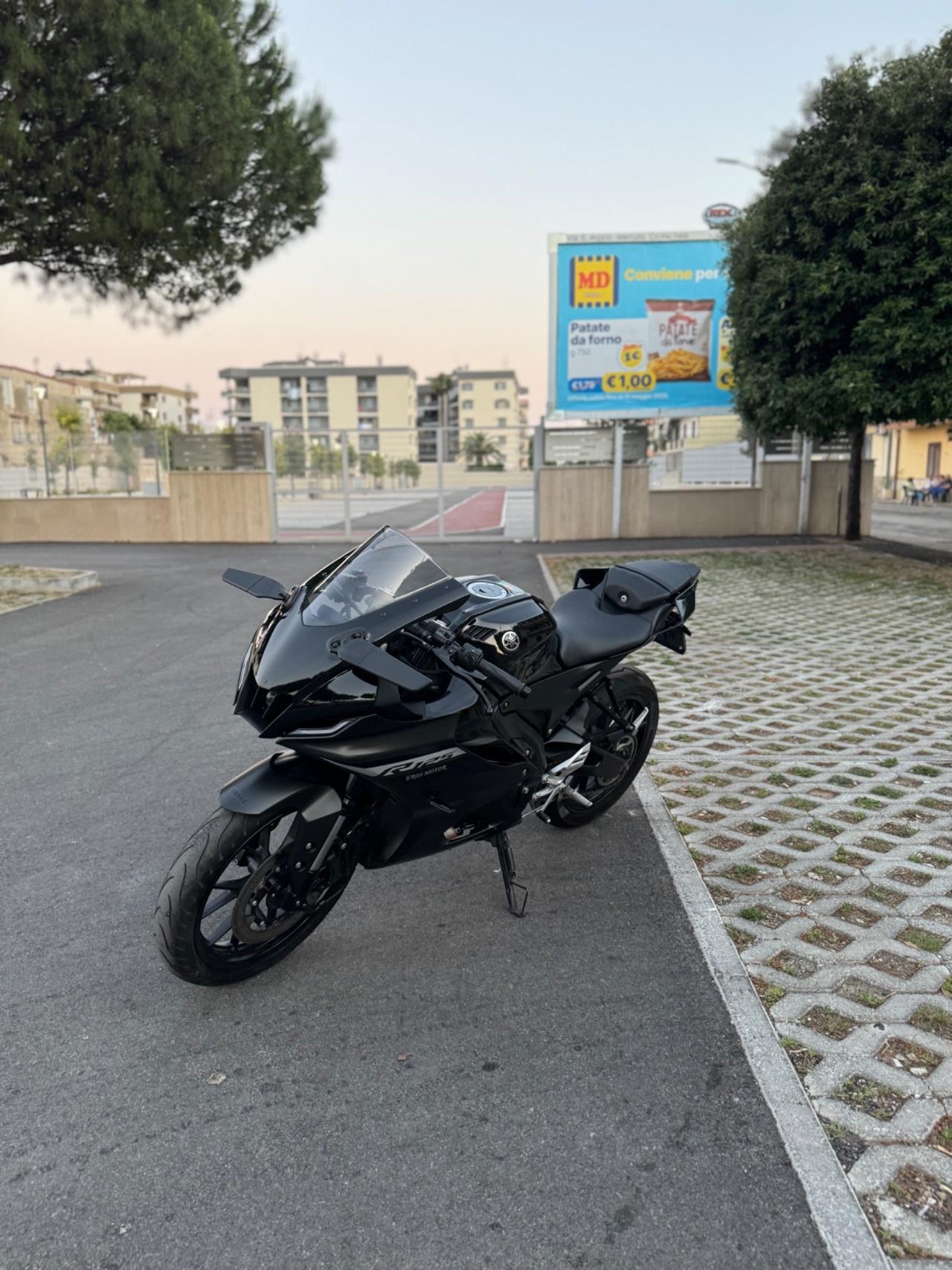 Yamaha YZF R125