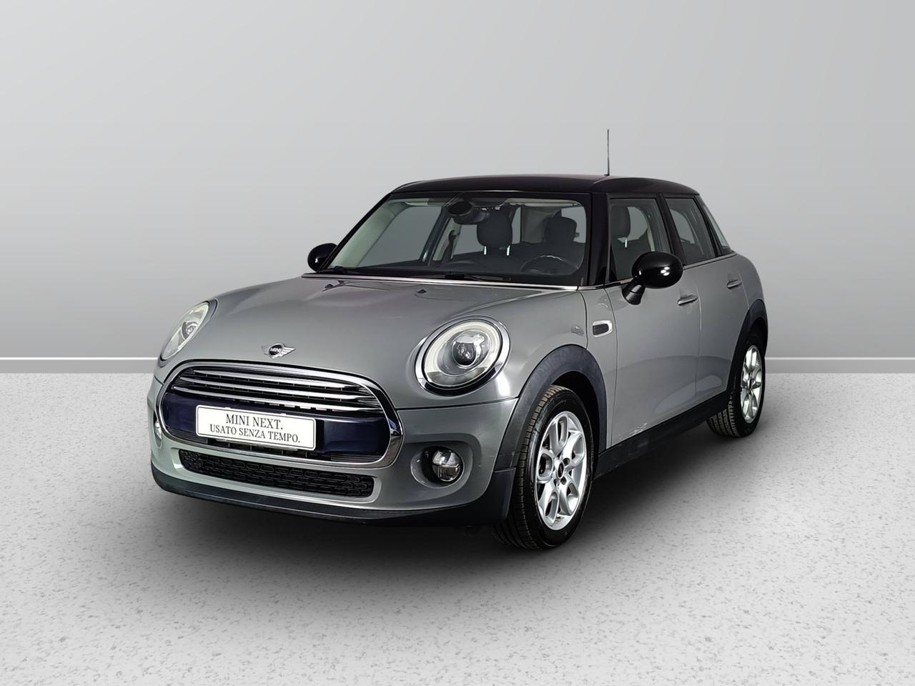 MINI Mini IV F55-F56 2014 - Mini 1.5 Cooper D Business 5p auto