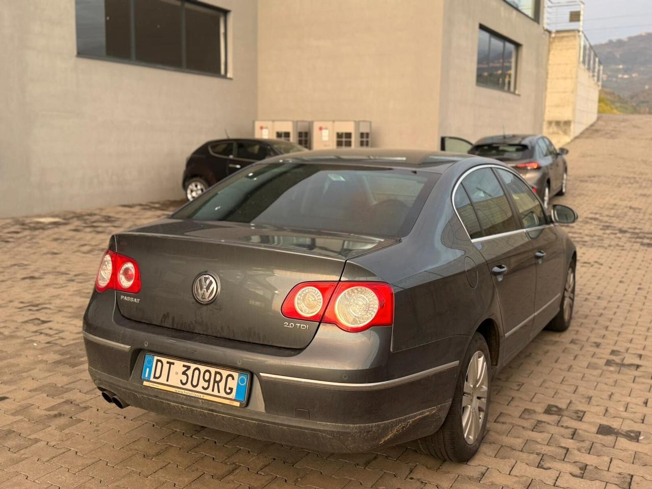 Volkswagen Passat 2.0 TDI 170CV DPF DSG Highline