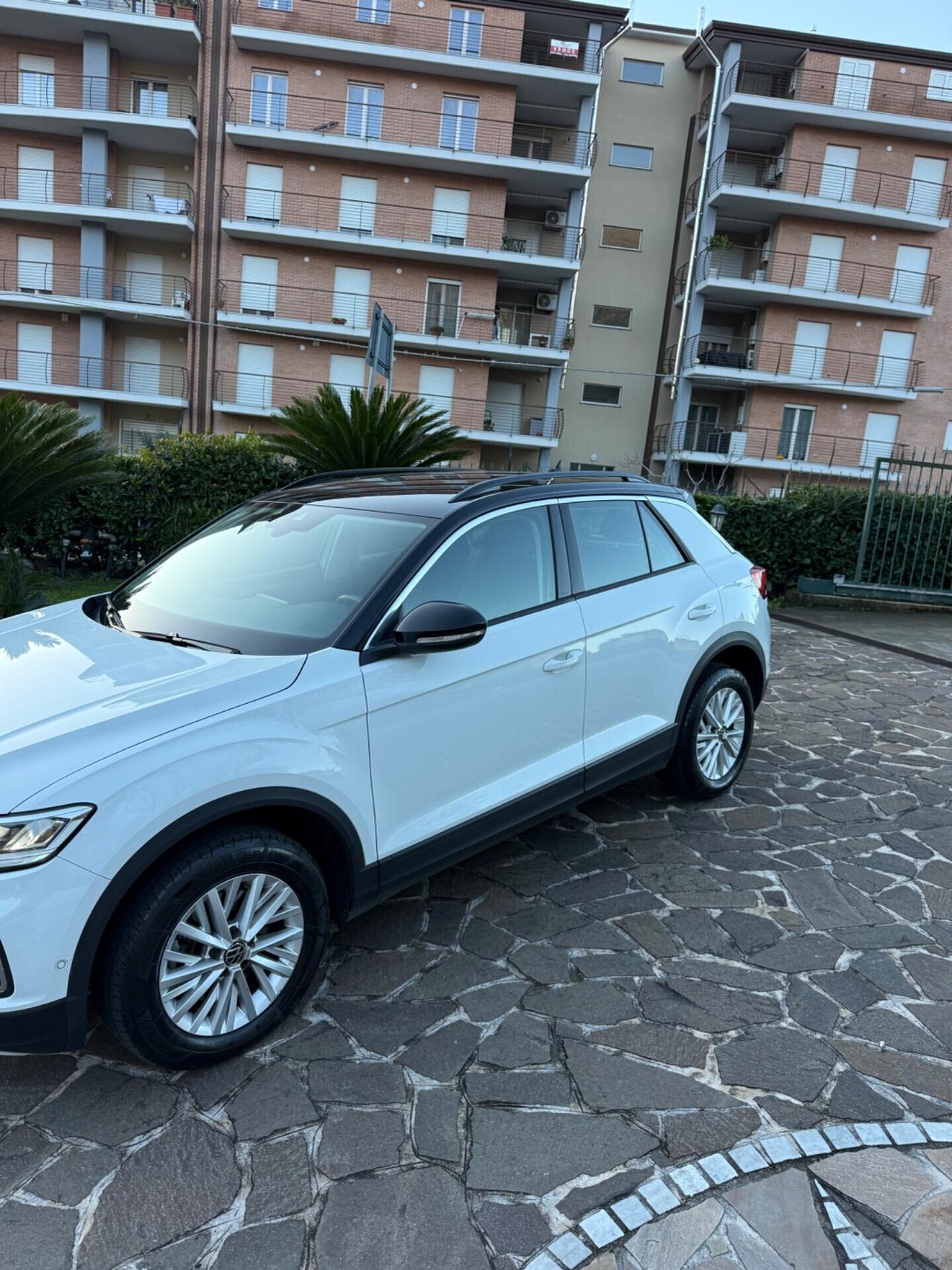 Volkswagen T-Roc 2.0 TDI SCR 150 CV DSG R-Line 2023