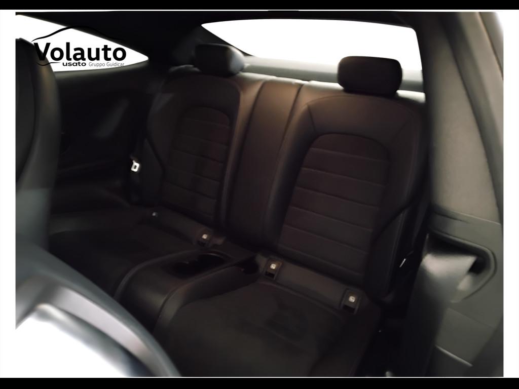 Mercedes-Benz Classe C-C205 2018 Coupe - C Coupe 220 d Premium auto