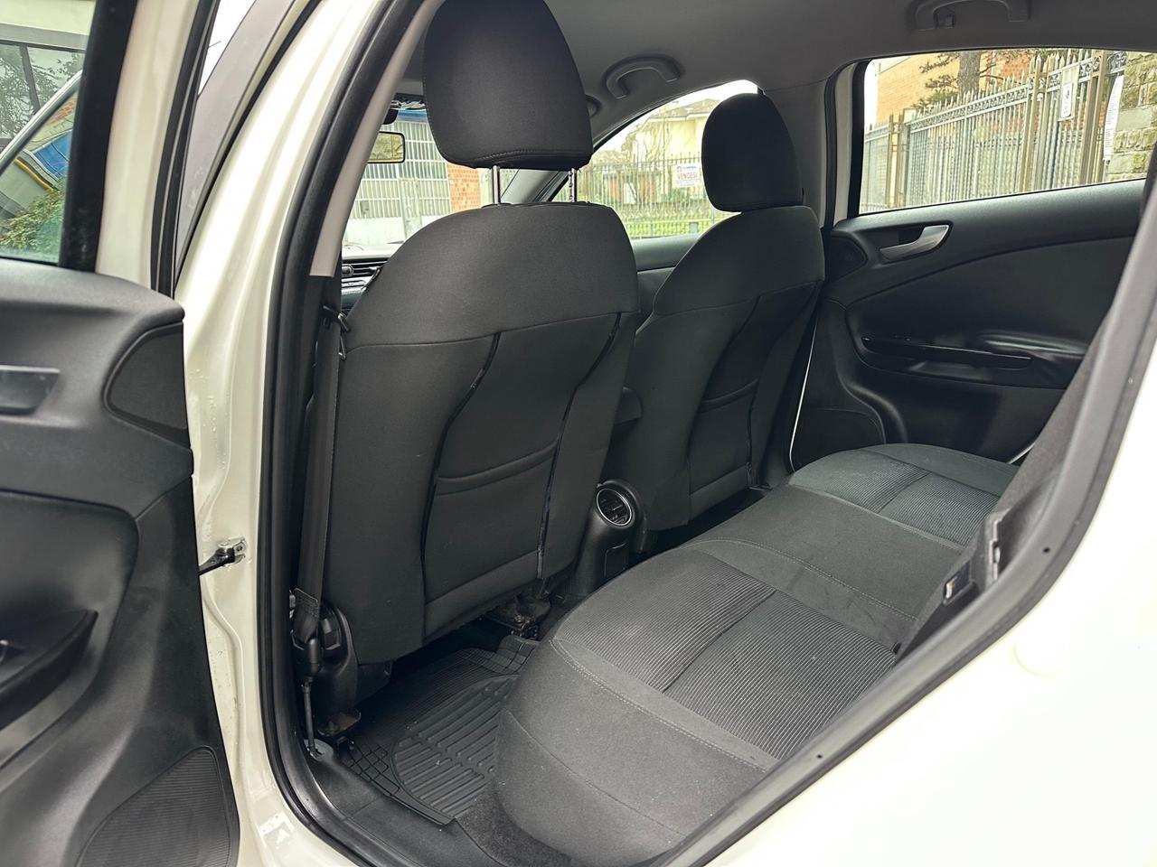 Opel Corsa 1.2 85CV 3 porte GPL-TECH b-color