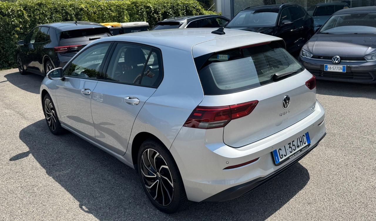 Volkswagen Golf 1.0 etsi evo Life 110cv dsg / NO VINCOLI