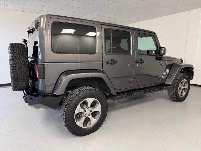 JEEP Wrangler Unlimited 2.8 CRD DPF Sahara Auto E6