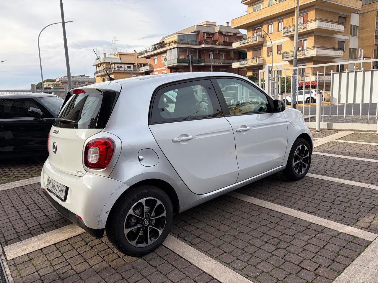 Smart ForFour Youngster 61cv - Per NEOPATENTATI !!