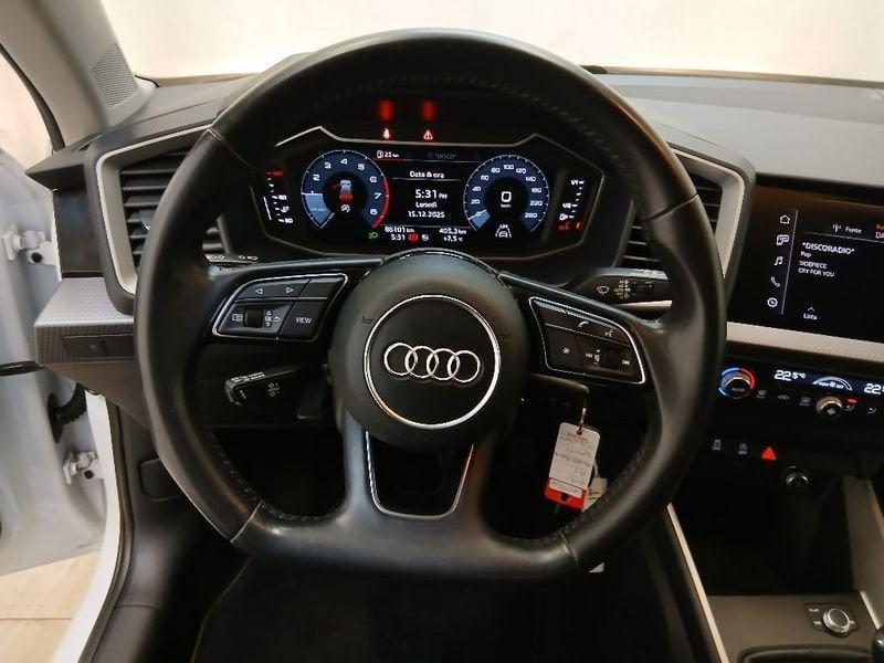 Audi A1 Sportback 30 1.0 tfsi Identity Black 116cv