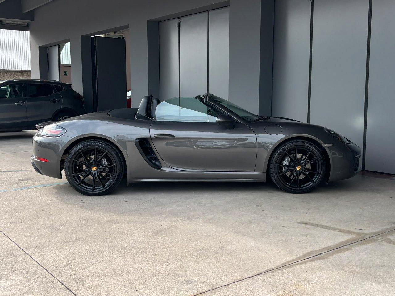 Porsche 718 Boxster
