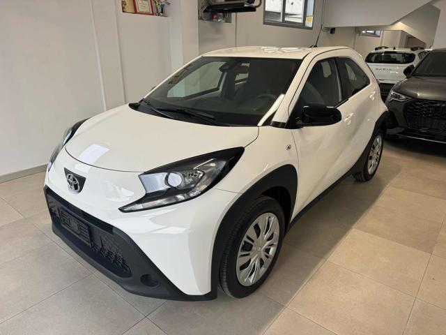 TOYOTA Aygo X 1.0 VVT-i 72 CV 5 porte Active Km0