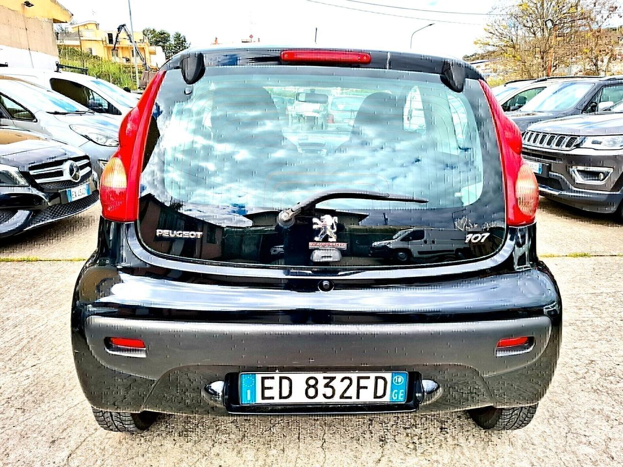 PEUGEOT 107 1.0 68CV 3p. Sweet Years benzina