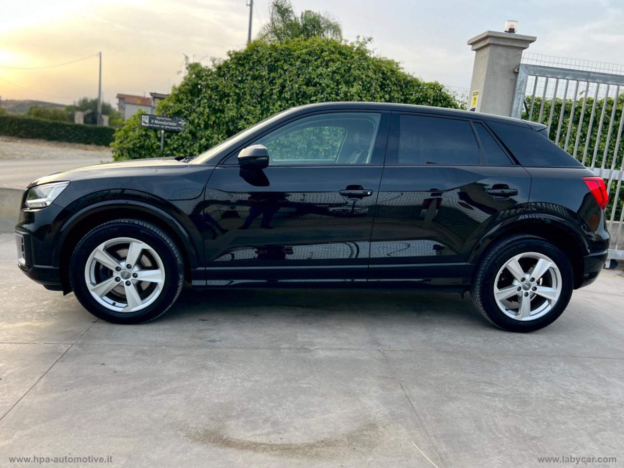 AUDI Q2 1.6 TDI FULL LED NAVI VETRI PRIVACY CERCHI 17