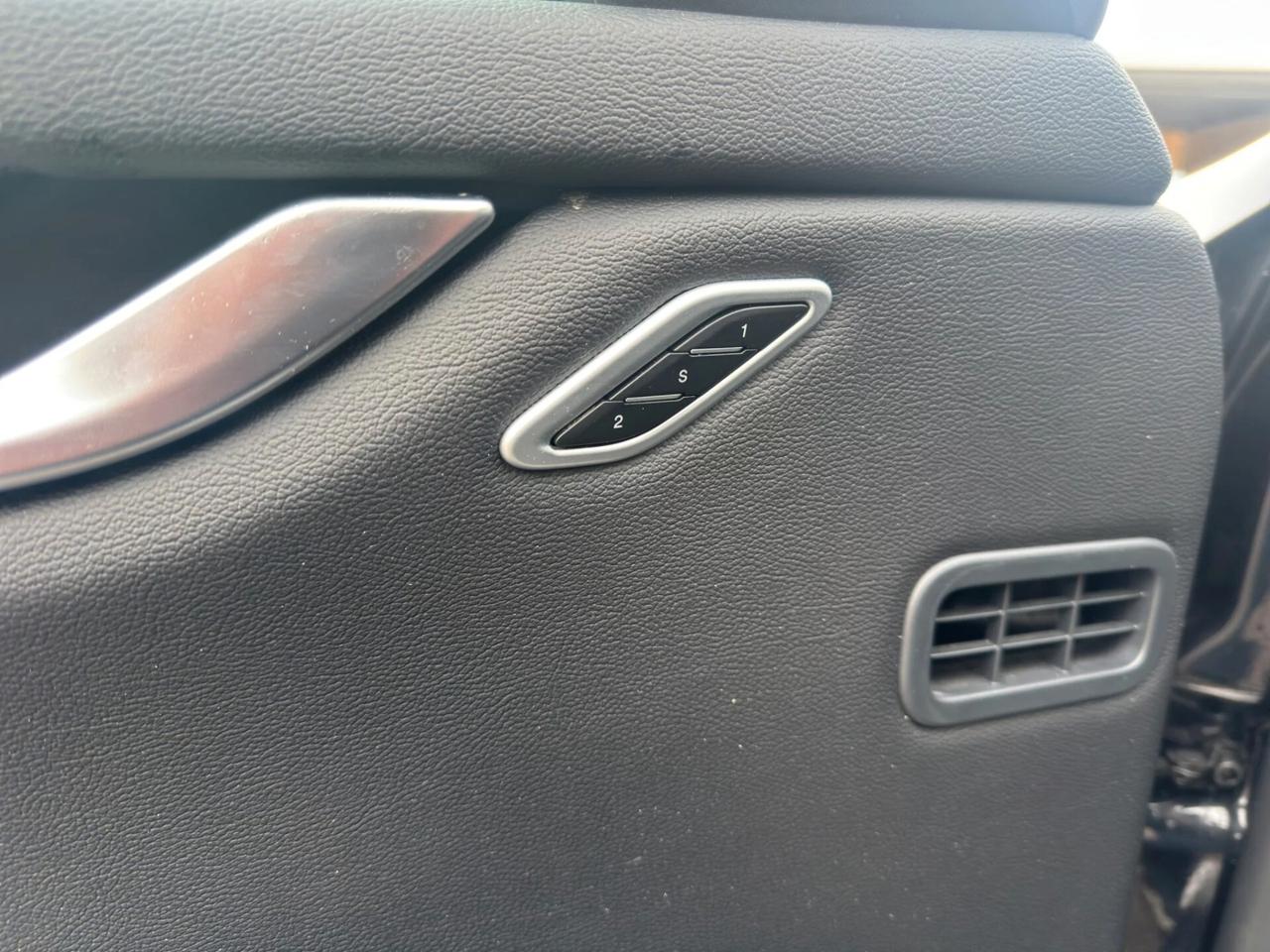 Maserati Ghibli V6 430 CV Gransport