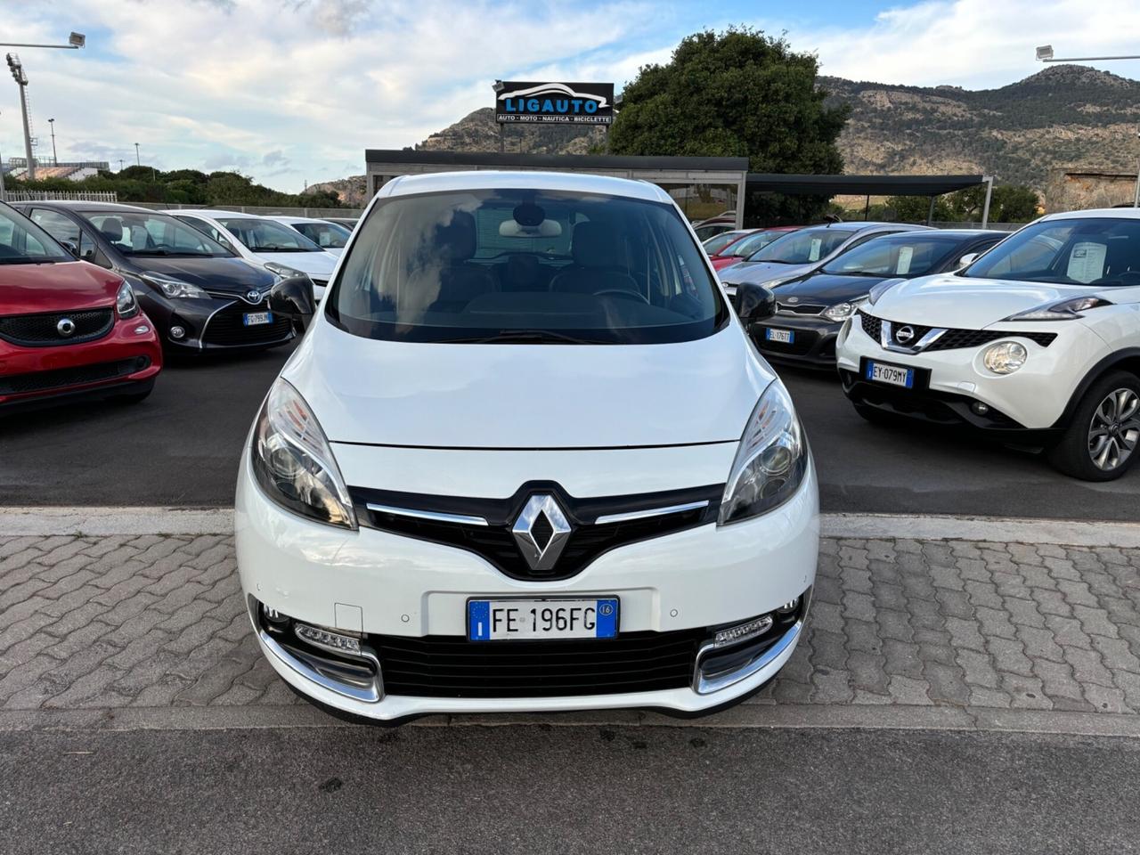 Renault Scenic Scénic XMod dCi 110 CV EDC Bose