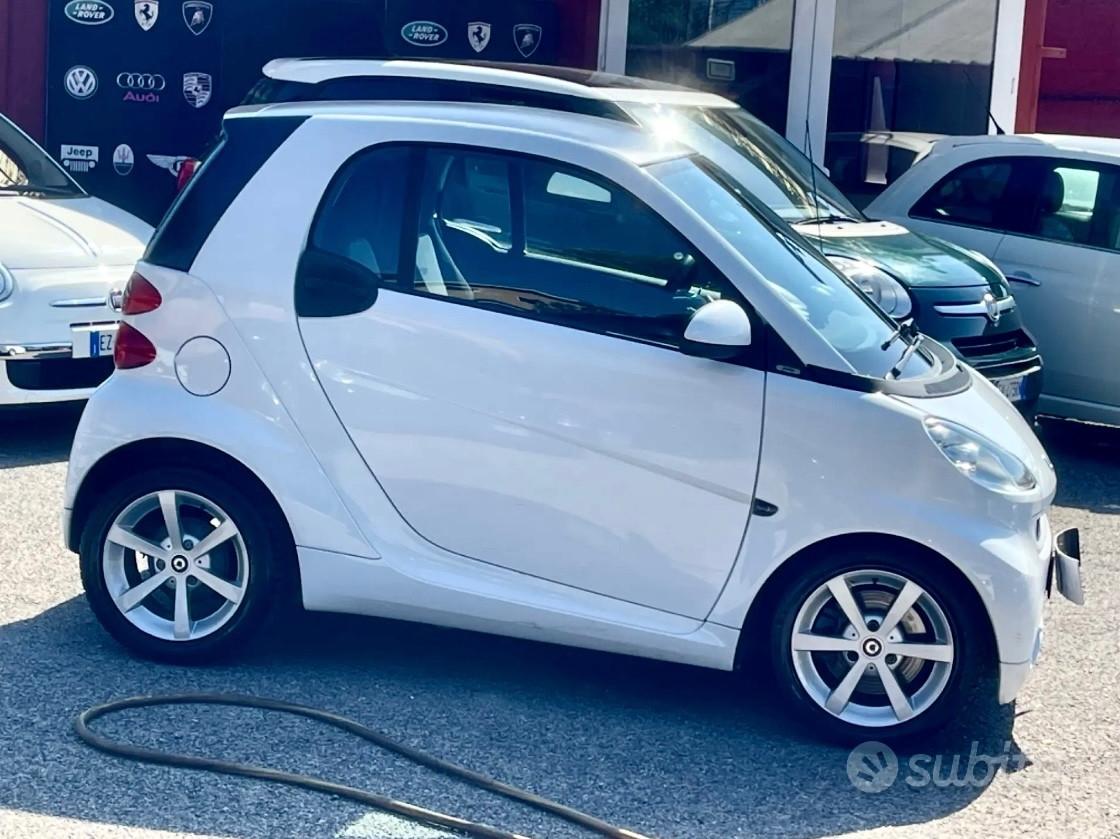 Smart ForTwo 1000 52 kW coupé pure allestimento brabus