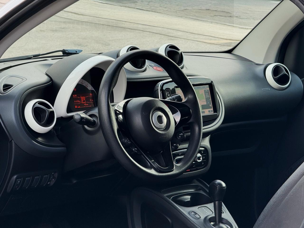 Smart forTwo 1.0 Youngster 71CV Twin TETTO NAVI PELLE