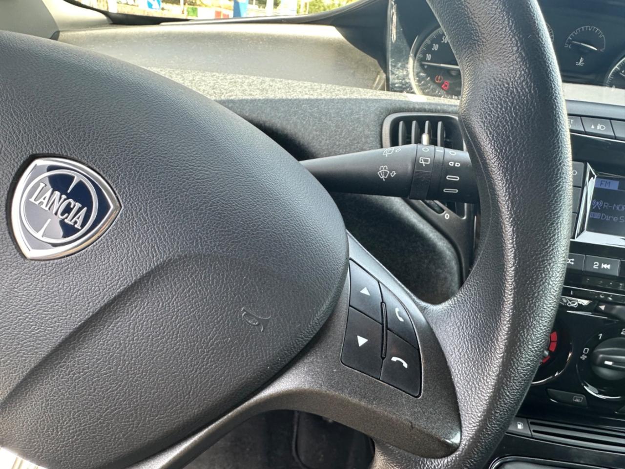 Lancia Ypsilon 1.2 69 CV GPL di serie/UniPro/Sensori