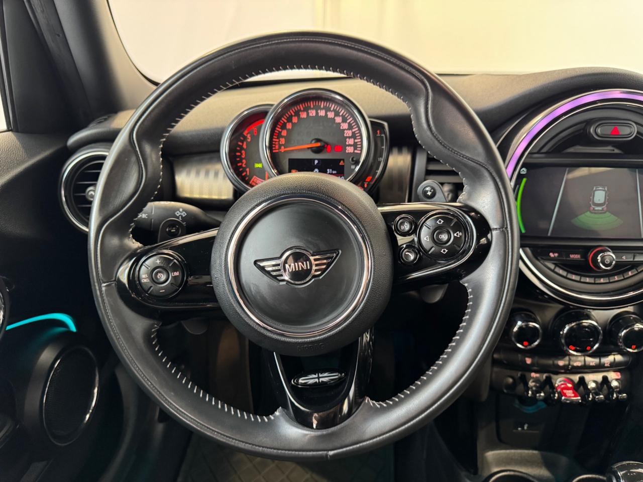 Mini Mini 2.0 Cooper SD aut. Hype 5 porte
