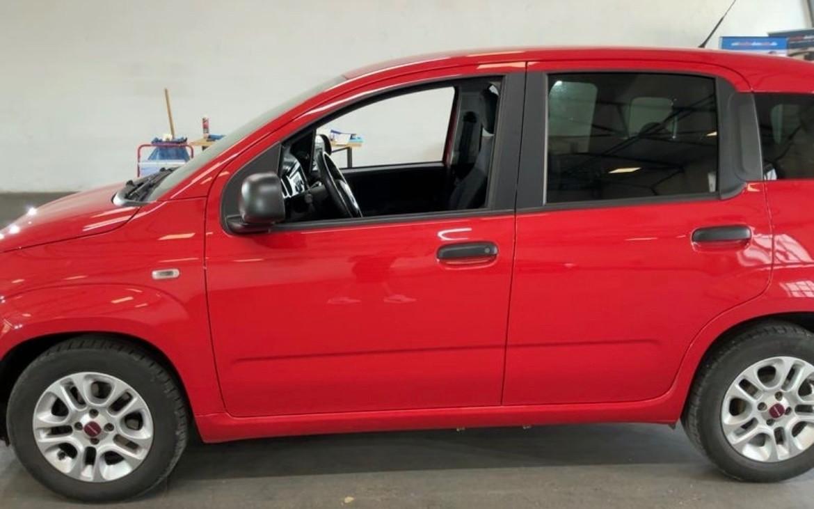 Fiat Panda 1.2 Lounge -solo Km 40400-
