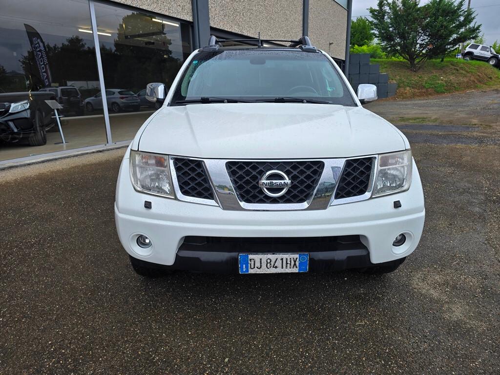 Nissan Navara 2.5 dCi 171 CV "LE"