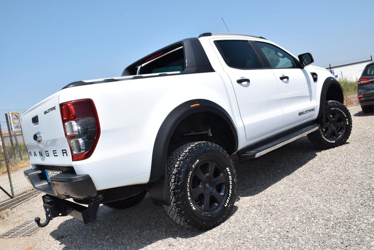 Ford Ranger 4X4 WILDTRAK CABINA RIALZATA - GANCIO 3.2TDCi AUTOM. IVA DETR.