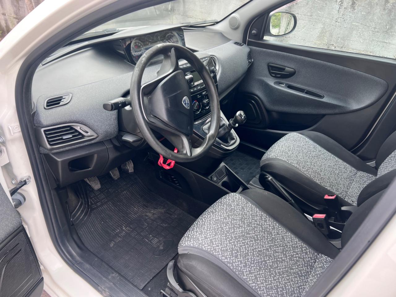 Lancia Ypsilon 1.2 69 CV 5 porte S&S Gold+Blockshaft