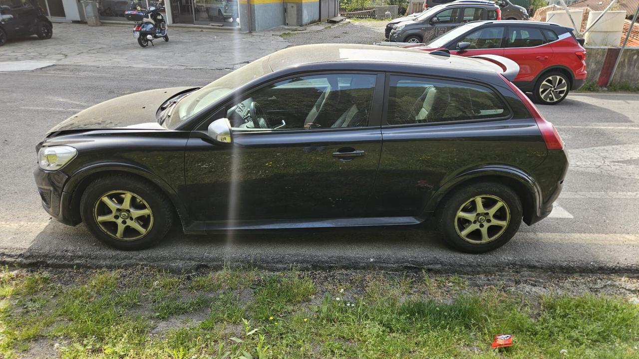 Volvo C30 D2 R-Design