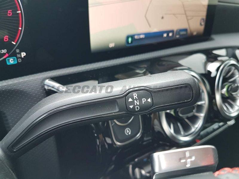 Mercedes-Benz Classe A A 180 d AMG Line Premium auto