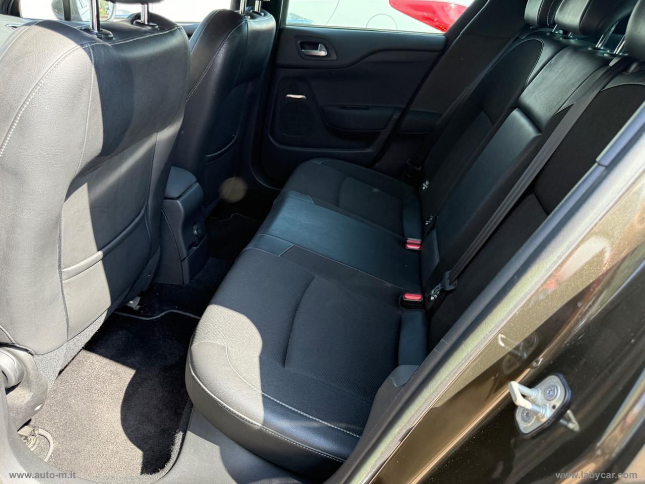DS AUTOMOBILES DS 4 1.6 VTi 120 So Chic