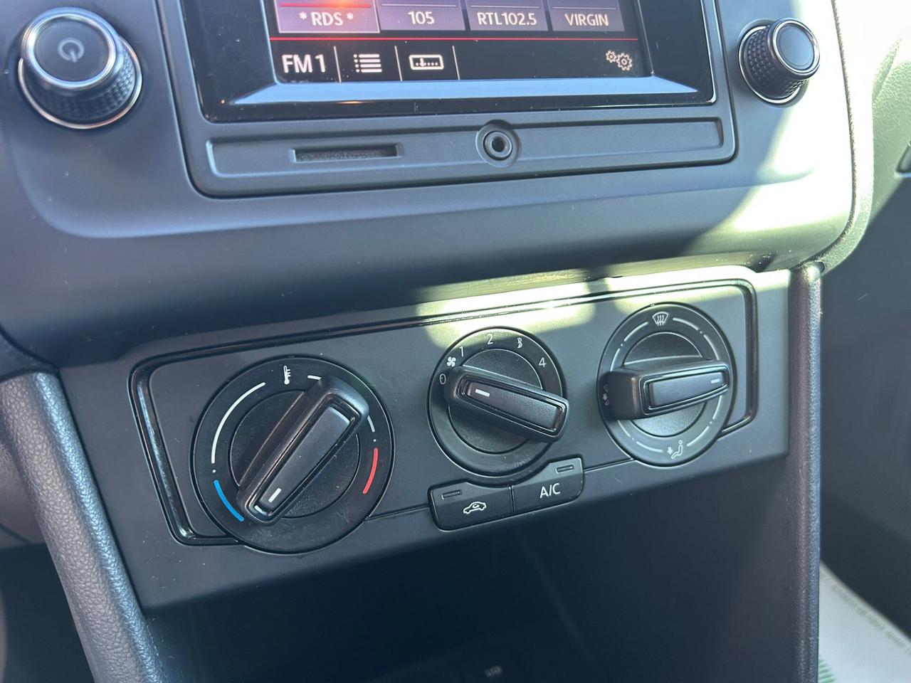 Volkswagen Polo 1.4 TDI 75Cv 5P COMFORTLINE-2014