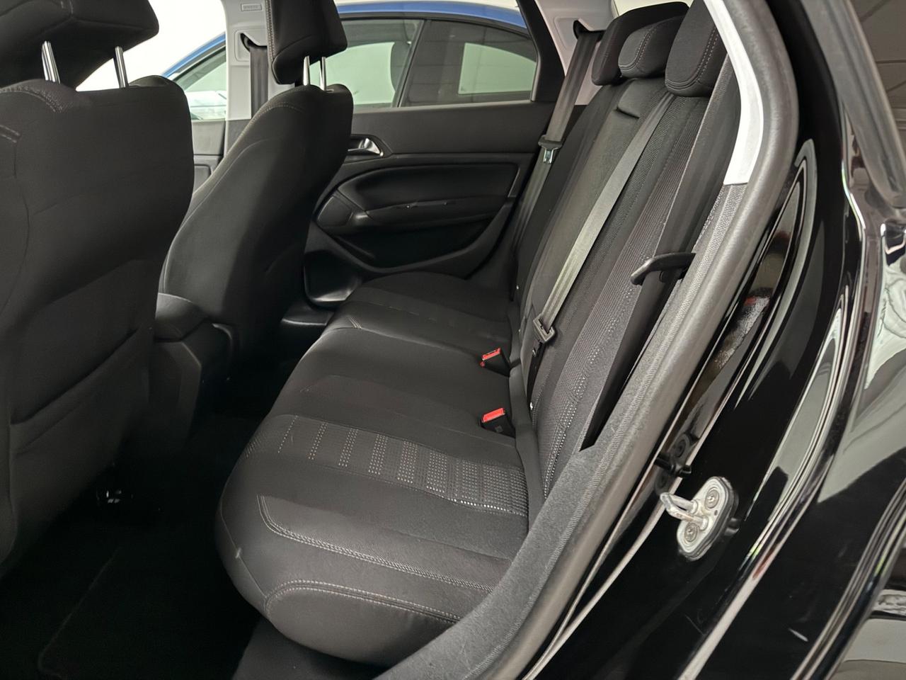 Peugeot 308 BlueHDi 150 S&S EAT6 SW Allure