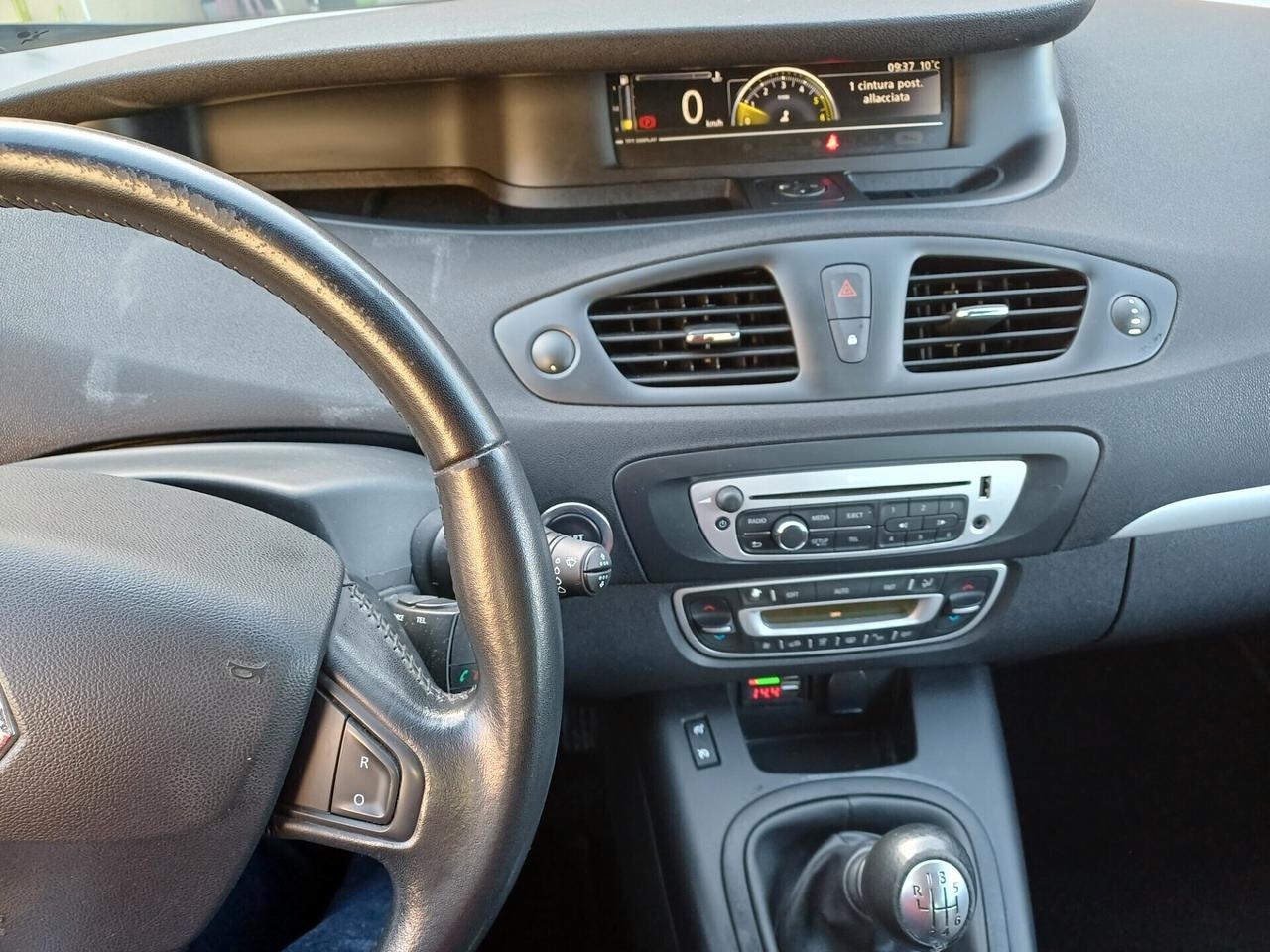Renault Scenic dCi 110 CV (7 posti)