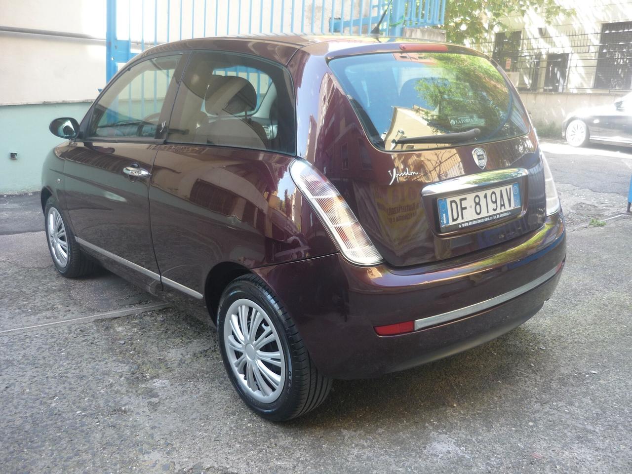 Lancia Ypsilon 1.2 Oro Giallo