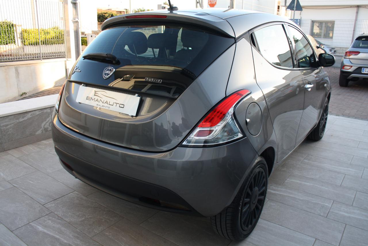 LANCIA YPSILON 1.0 HYBRID 70CV