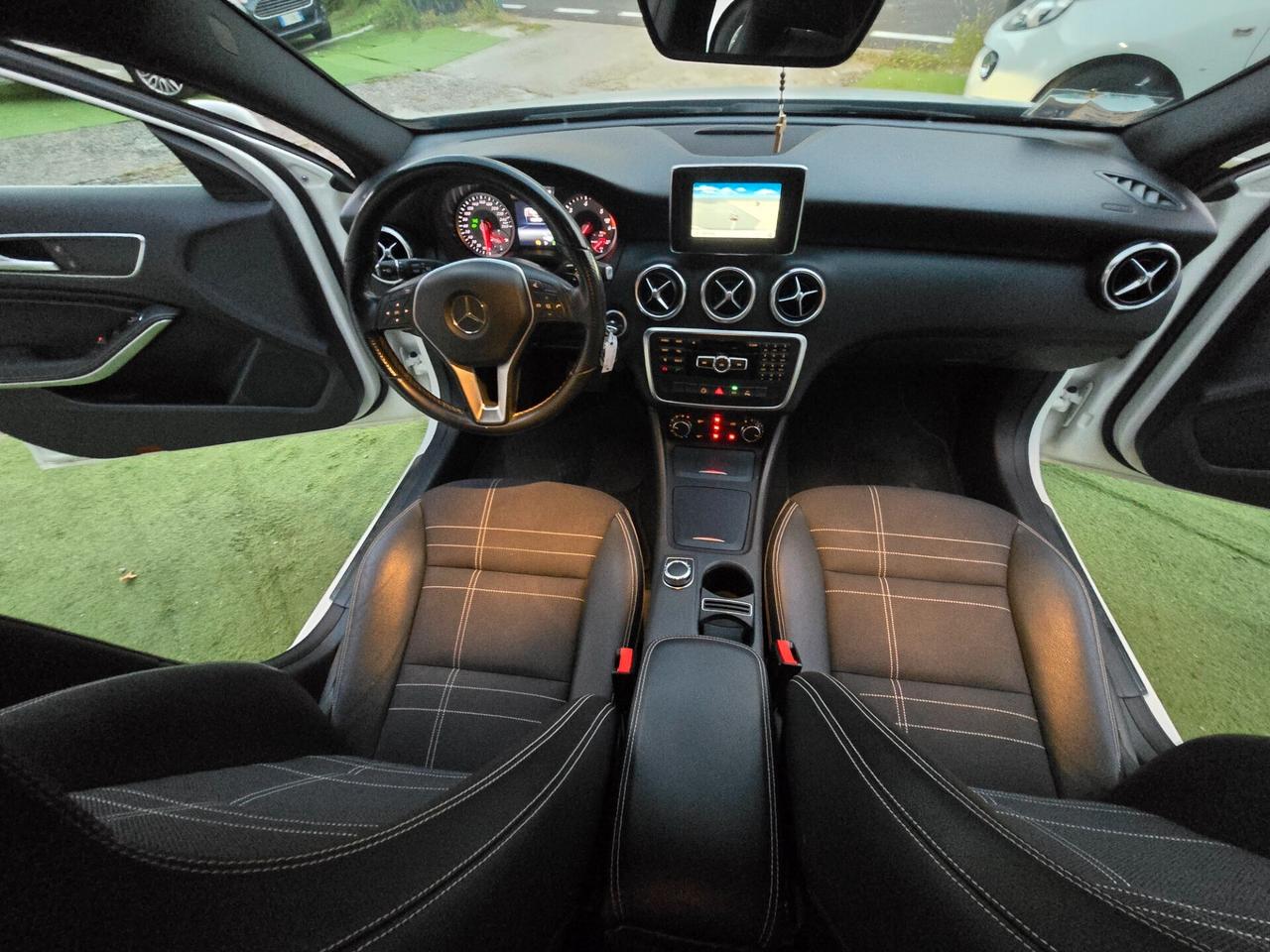 Mercedes A 180 CDI 109CV Premium 150000KM-2014