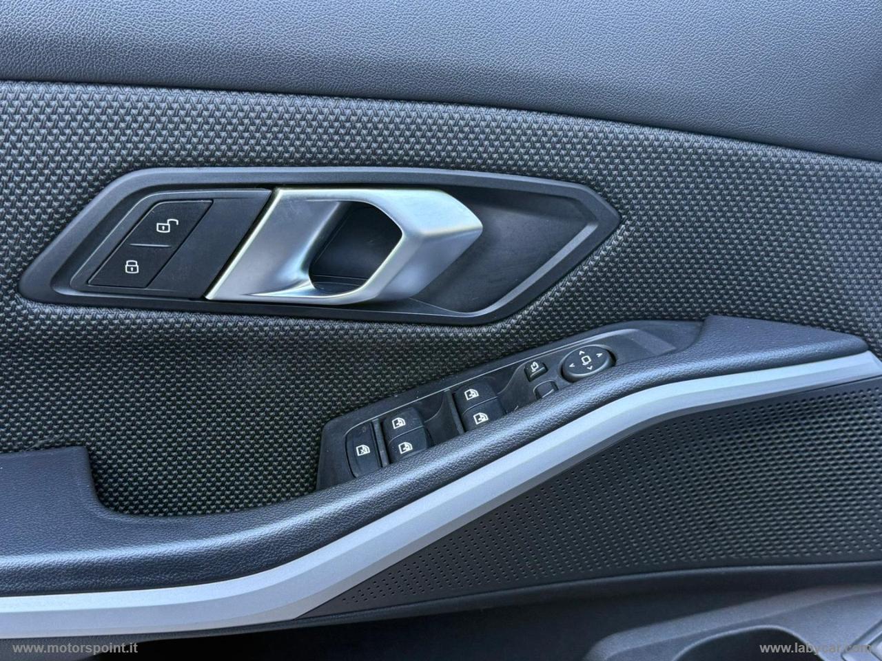 BMW 318d Touring Business Advantage aut.