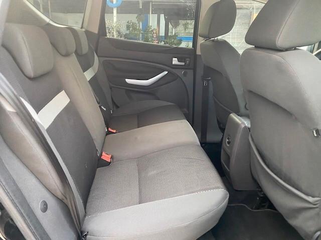 Ford Kuga Kuga+ 2.0 TDCi 136 CV 2WD DPF