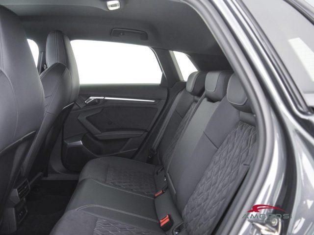 AUDI A3 40 TDI quattro S tronic S line edition