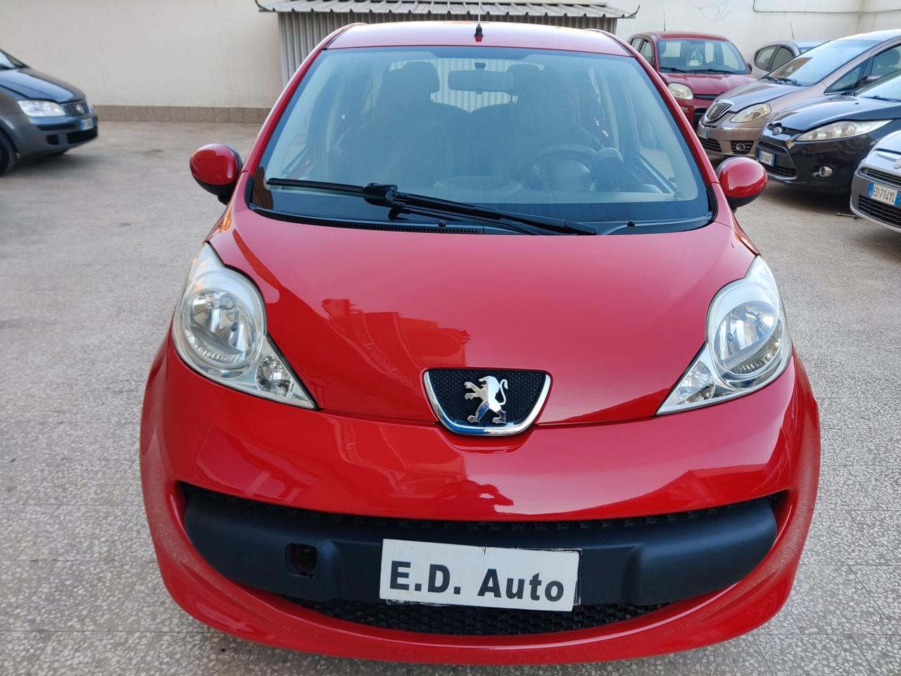 Peugeot 107 1.0 Benz 5 porte Automatica