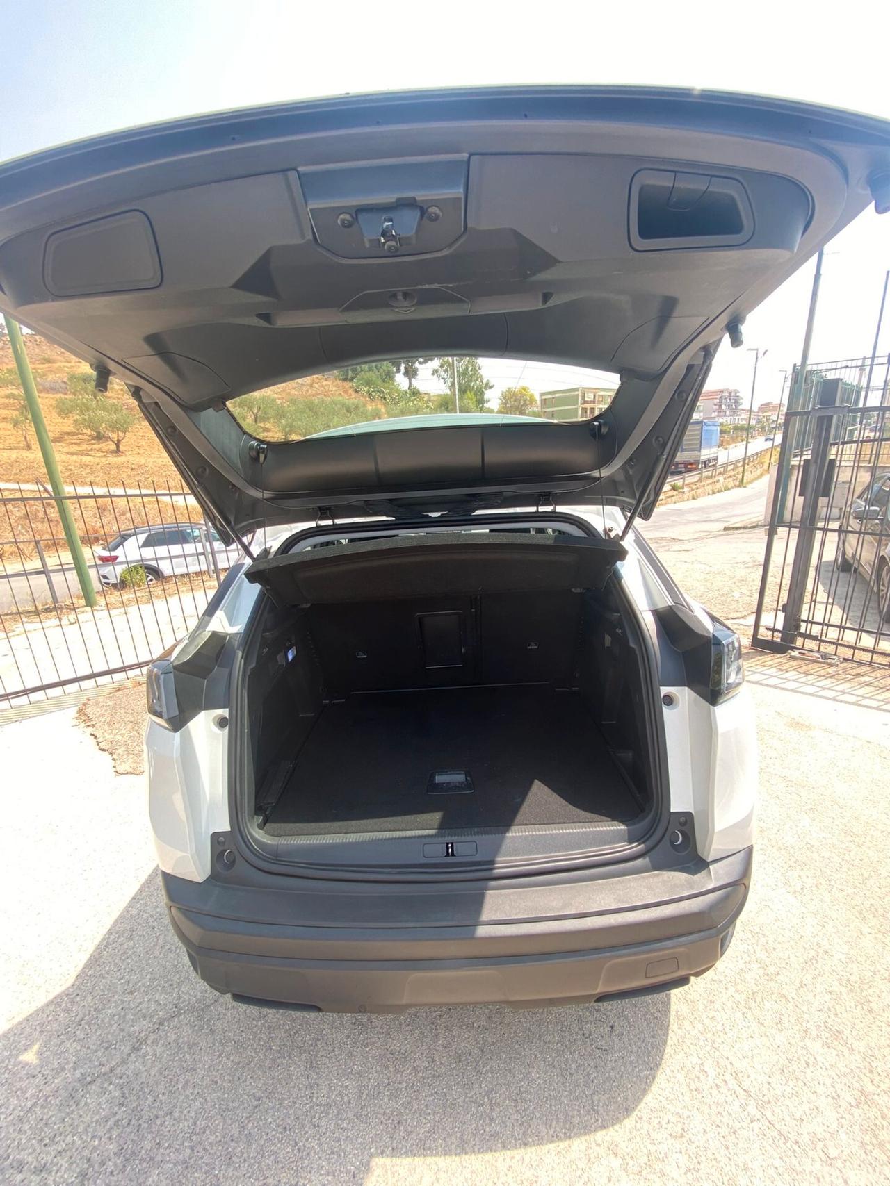 Peugeot 3008 BlueHDi 130 S&S Active Pack