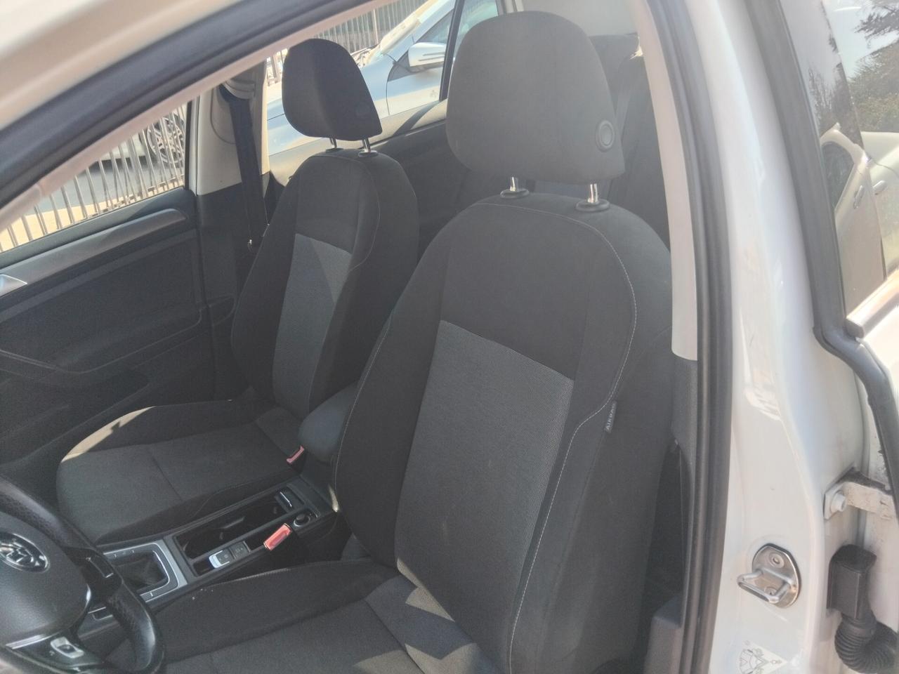 Volkswagen Golf 1.6 TDI DSG 5p. Highline BlueMotion Technology