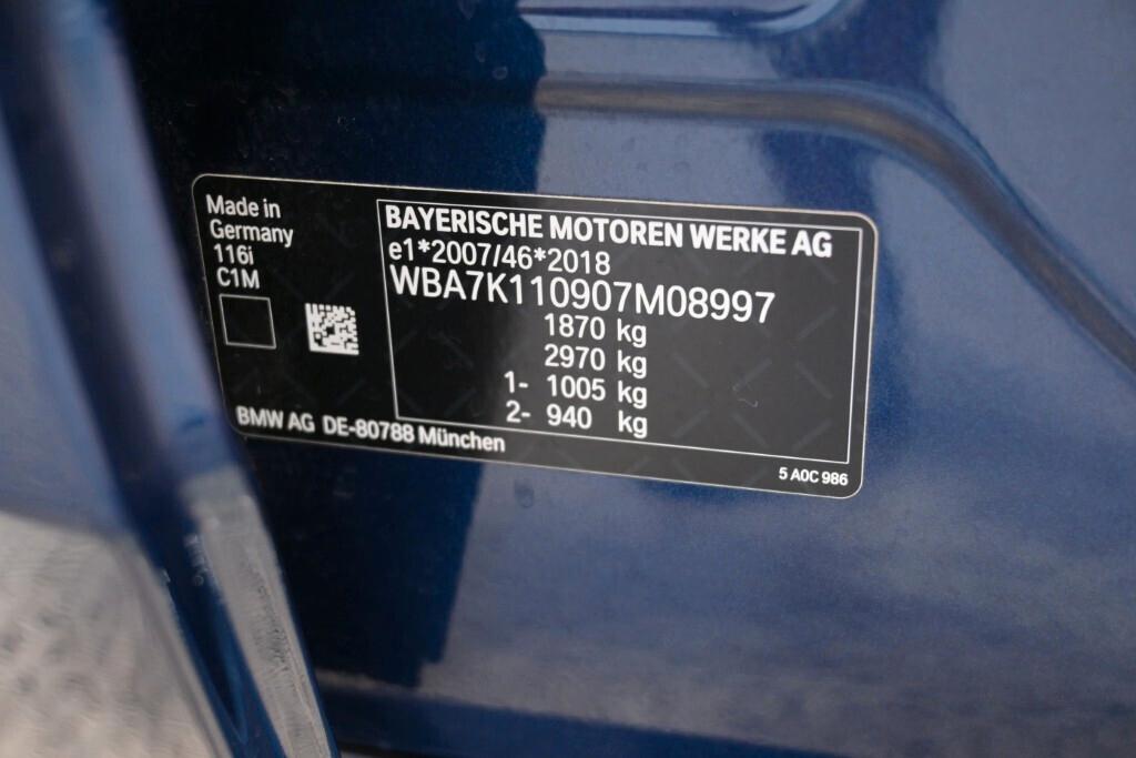 BMW 116i 110CV STEPTRONIC BUSINESS ADVANTAGE ( FARI LED - BMW DIGITAL COCKPIT - CRUISE - NAVI - MIRROR - PDC )