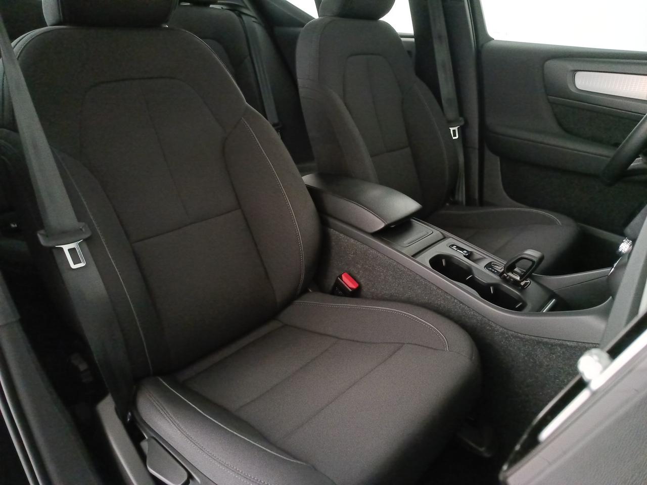VOLVO XC40 1.5 t2 Momentum Core auto my21