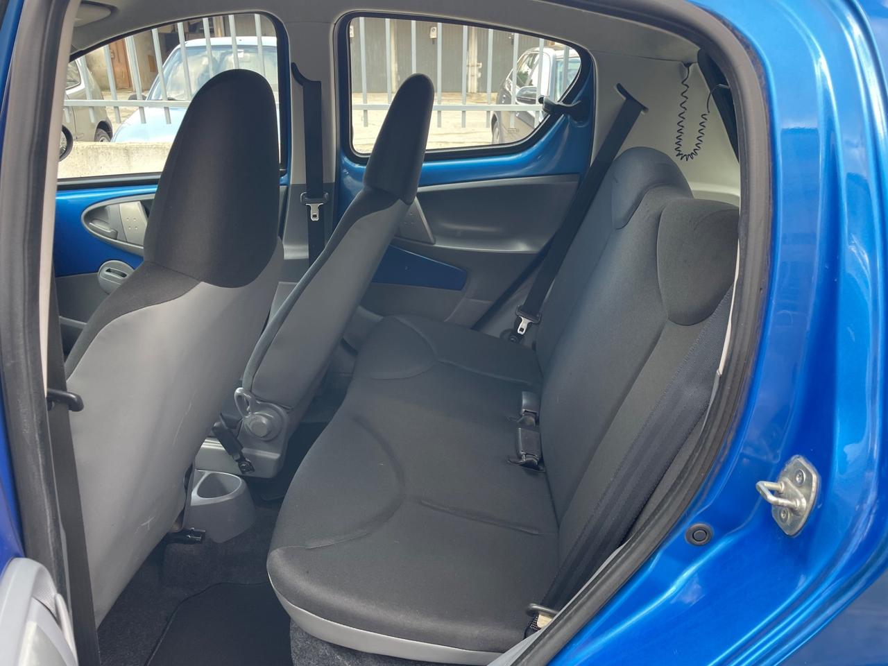 Toyota Aygo 1.0 12V VVT-i 5 porte Now Connect