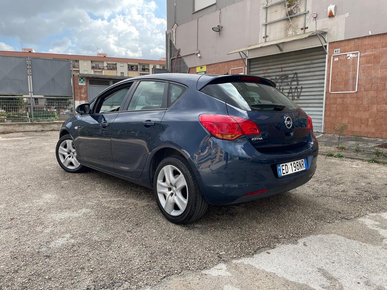 Opel Astra 1.4 100CV 5 porte Cosmo GPL CON 117MILA KM IN PERFETTE CONDIZIONI