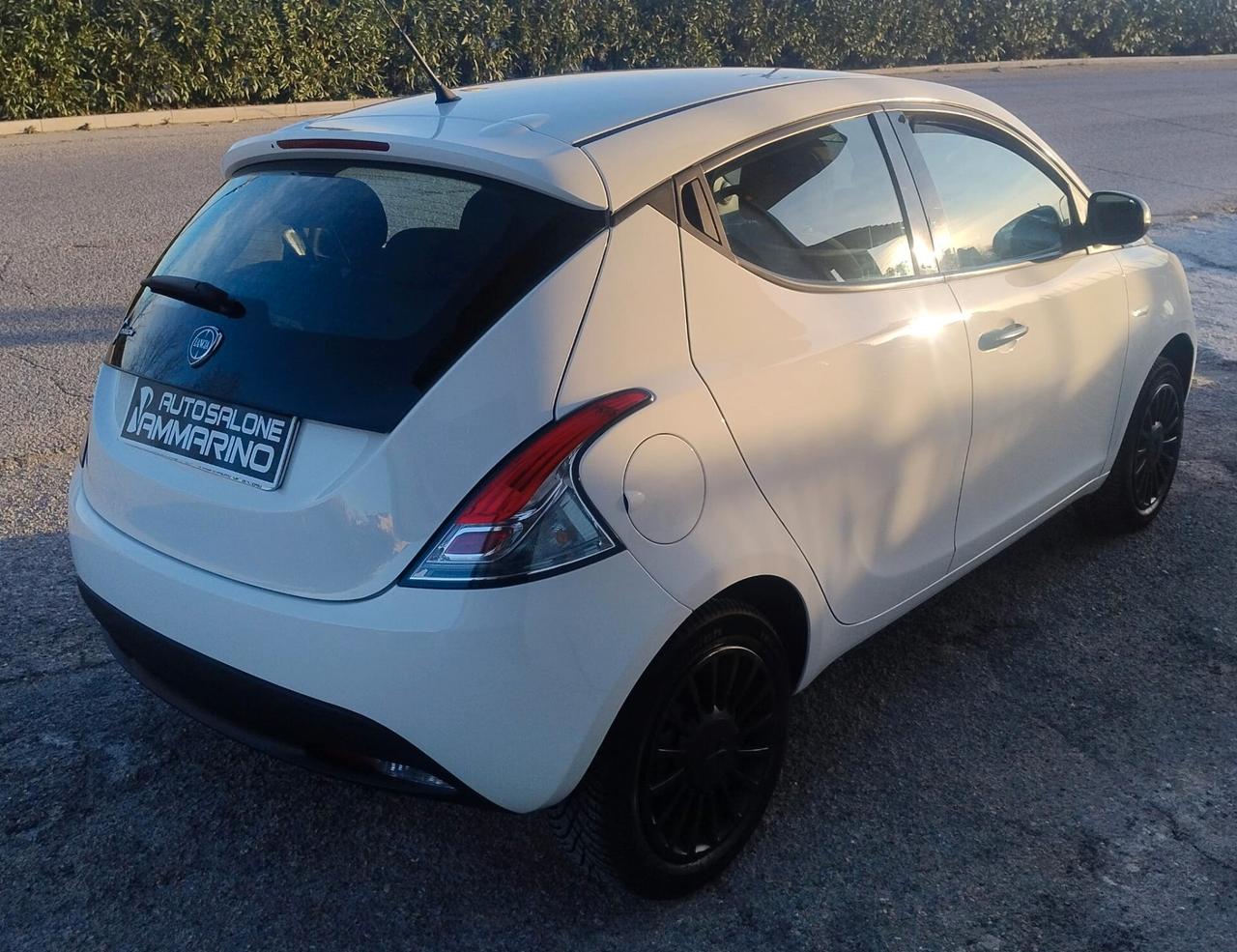 Lancia Ypsilon 1.2 Elefantino Blu 69Cv - 2019