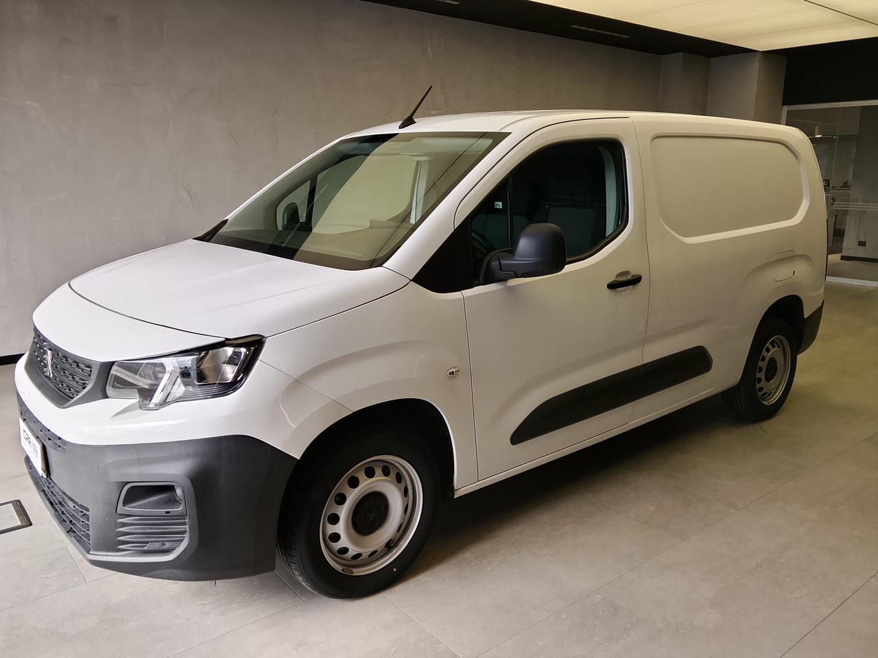 PEUGEOT Partner 2018 - Partner 1.5 bluehdi 100cv L2 Grip E6d