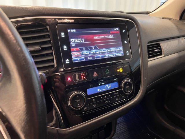 MITSUBISHI Outlander 2.2 DI-D 4WD Instyle 7p. Bluetooth Alu Clima