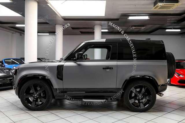 Land Rover Defender 90|V8|22''|MERIDIAN|TETTO|PEDANE|FULL BLACK PACK