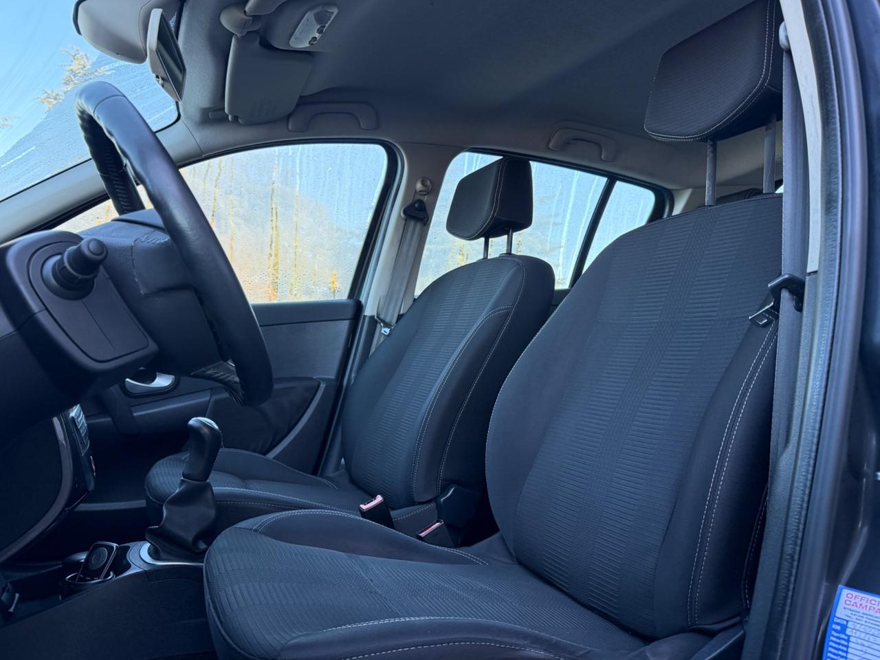 Renault Clio 1.2 16V 5 porte |NEOPATENTATI