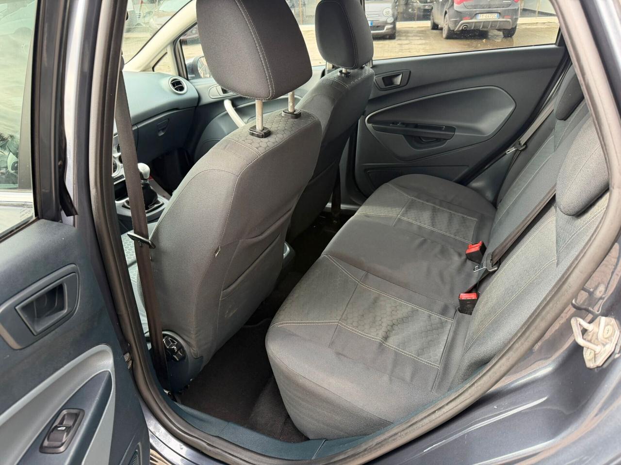 Ford Fiesta 1.4 TDCi 68CV 5 porte Titanium