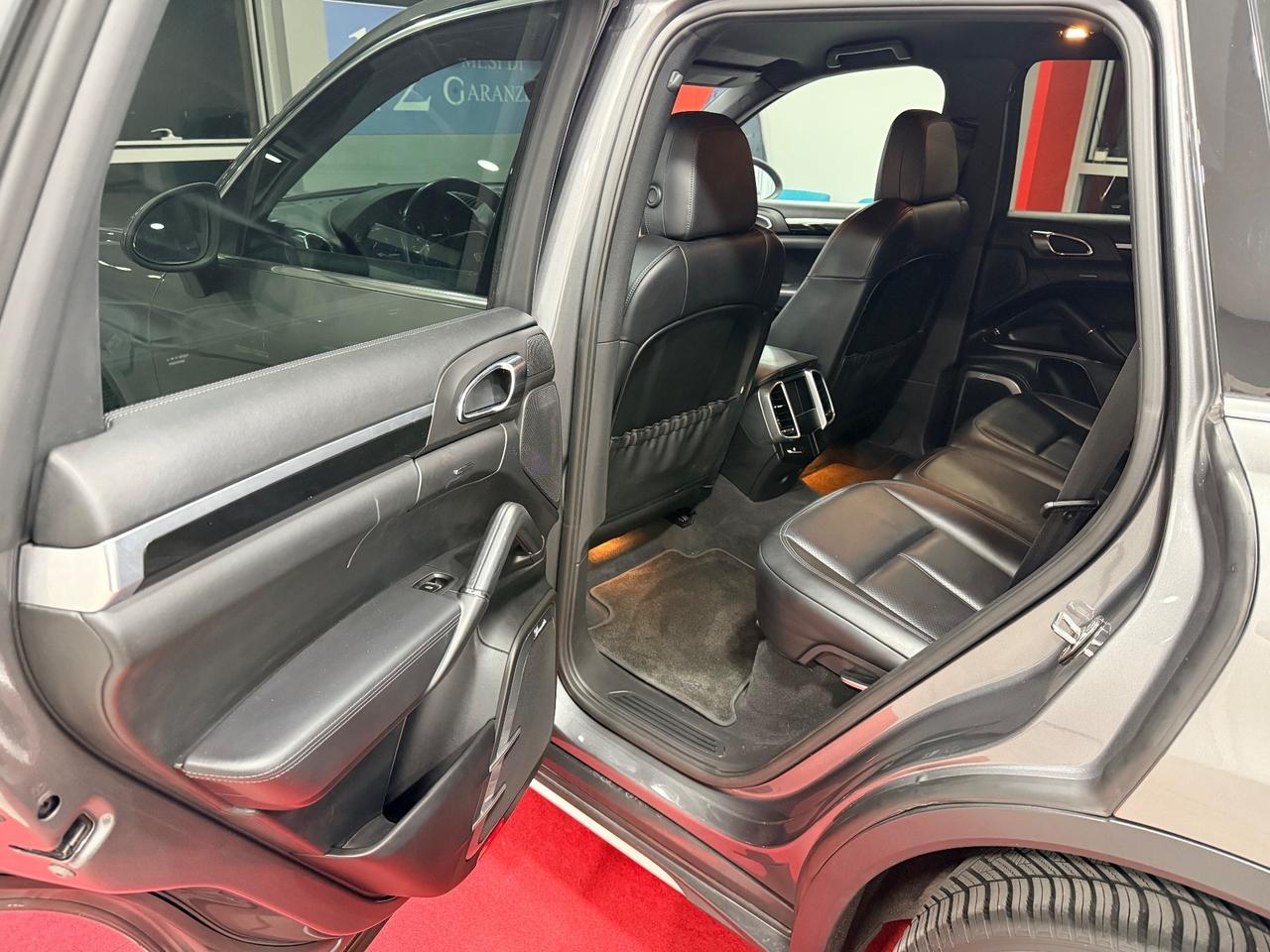 Porsche Cayenne 3.0TDI 245CV "BURMESTER"